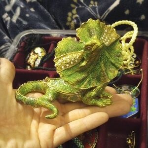 Rucinni Frill-Neck Lizard Trinket Box Like New, ✨